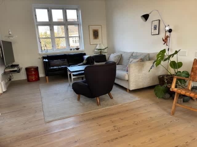 Charming - 5 Min From C Lägenhet