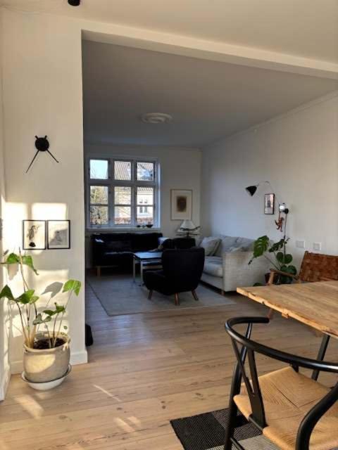 Charming - 5 Min From C